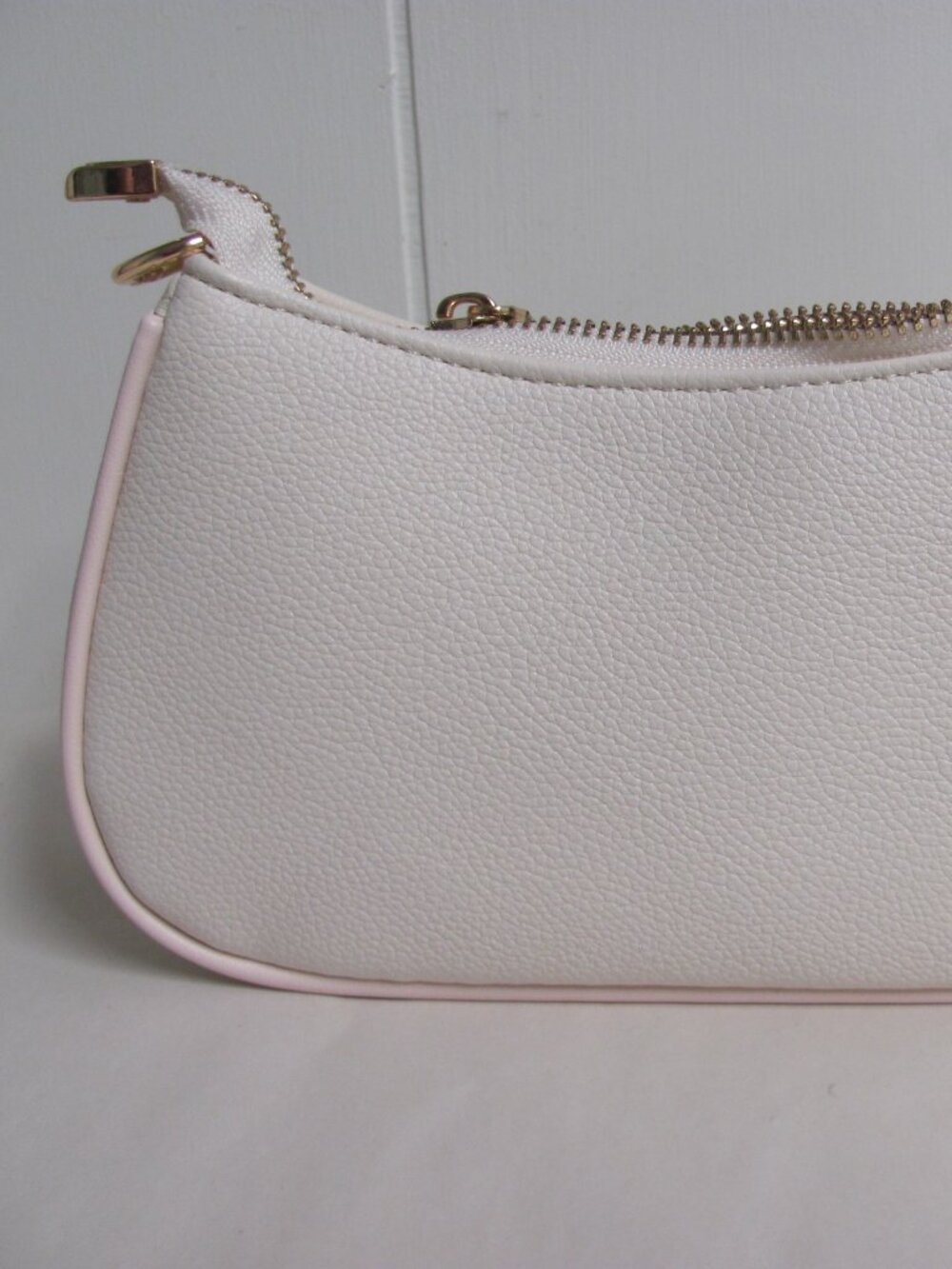 COW & KITTY LIMITED EDITION CROSSBODY PURSE NWT - Picture 5 of 16